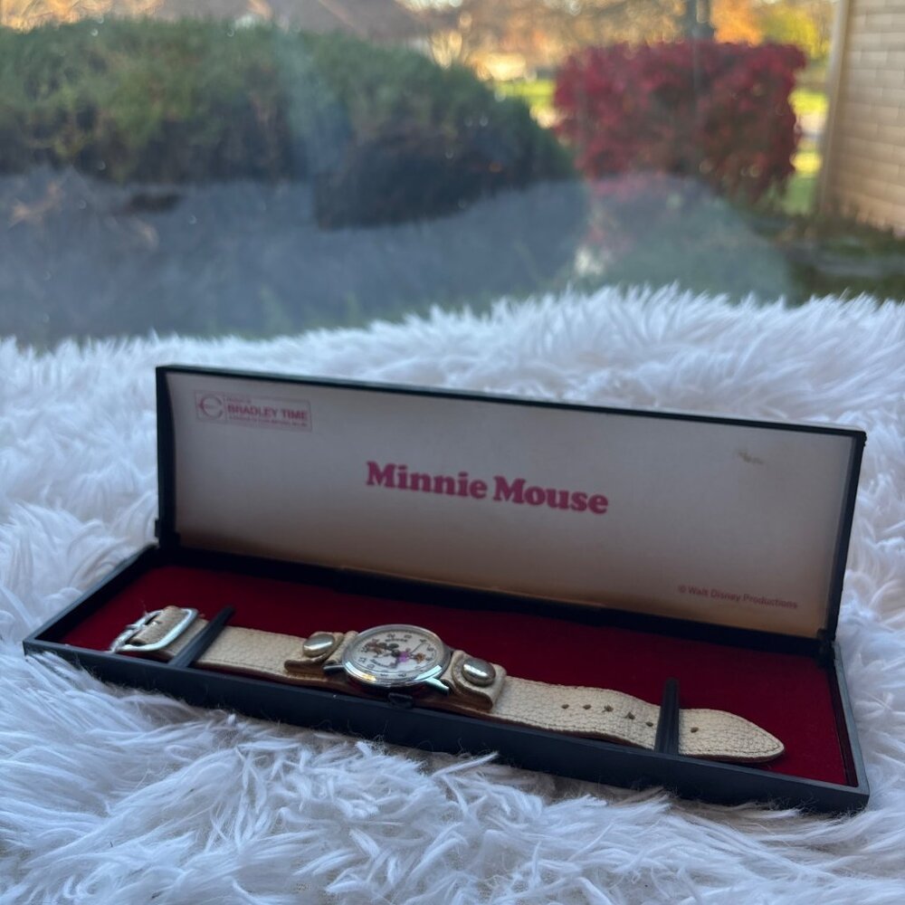 Vintage 1970s Minnie Mouse Bradley Wristwatch With Original Box